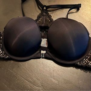 Adore Me “Bora” front close light push up racer back bra size 34B!!